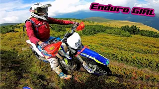 Girl Riding Enduro Bike / Enduro Tour on Mountains RO