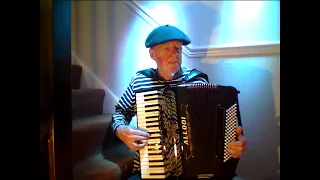 Adieu mon Coeur :  Edith Piaf song on accordion