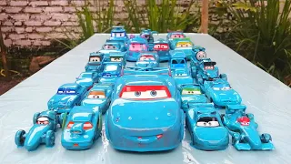 Clean up muddy minicar falling into the water & a convoys disney cars! Play in the garden #39