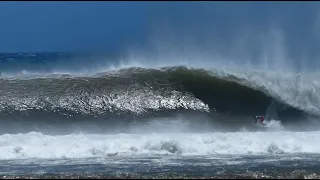 7 17 22 Maalaea Freight Trains in Maui. Mega south swell day 2. Mauisurfreport.blogspot.com