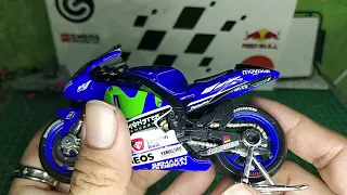 Unboxing Yamaha YZR-M1 2015 #46 by Maisto | Compared to M1 2016
