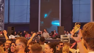 Ricardo Villalobos playing 808bass queen at sunwaves32🇷🇴