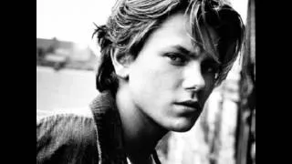 R.I.P RIVER PHOENIX