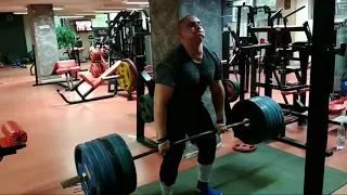 Deadlift 260kg / 572lbs