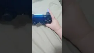 how to press R2 on a PS4 controller