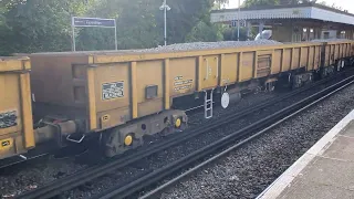 freightliner class 66553 working the 6Y84 service HooJuction up yard to Rochester Bridge Juction