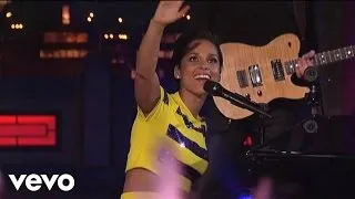 Alicia Keys - Empire State Of Mind (Part II) Broken Down (Live on Letterman)