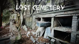Вскрытые могилы на заброшенном кладбище в Италии: шок и ужас