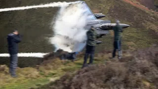 MACH LOOP AMERICANS (4k)