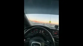 Тюменский гонщик снимал на видео опасную езду и попал в ДТП.
