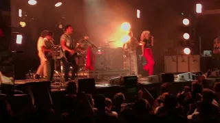 That's What You Get - Paramore The After Laughter Tour in Canada 06/18/18