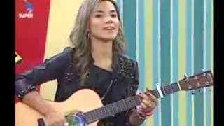 Ana Paula Valadão canta Mulher virtuosa - Programa Sempre Feliz