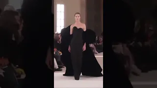Abby champion walking for schiaparelli Spring-summer 2023 Couture show 🖤