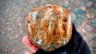 GIANT agate found in Lake Superior! Rockhounding the North Shore!