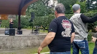 MKKB Harburg zu Gast beim Sommer im Park HANS und Melli am Miic VID 20190821 180117