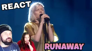 REAGINDO: AURORA - RUNAWAY (REACTING)