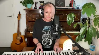 Emma Hewitt - Elysian "Water" (Solo)