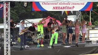 ščamba We Will Rock You Láska je tu s nami