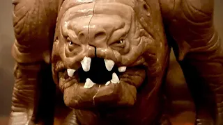 Kenner Rancor Pit / Torture Chamber Diorama below my Jabba’s Palace Throne Room