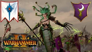 An EPIC Dread Knight, Medusa Build! Dark Elves Vs High Elves. Total War Warhammer 2, Multiplayer