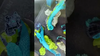 3D printing color dragons, 25% done