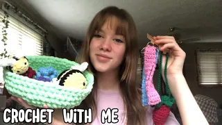 Prepare for a craft Market with me! ~Episode 1~ [ crocheting and rambling]