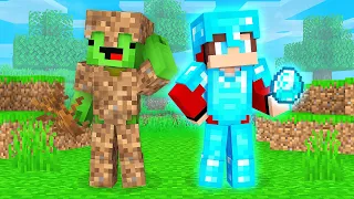 Mikey Poor Armor vs JJ Rich Armor Survival Battle in Minecraft (Maizen)