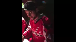 Caps Fans Give Tom Wilson Ketchup Bottle Cookies