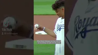 Patrick Mahomes broke a little leaguers glasses | #Shorts