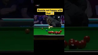 Ronnie O'Sullivan wants free ball 😈 wait till end #snooker #ronnie #trending