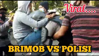 #Viral #Mahasiswa #Demo Viral Intel Brimob vs Polisi Sabara yang menyamar sebagai pendemo...