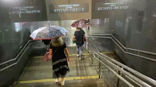 Heavy rain in Moscow - I walk in the rain