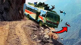 CRAZINESS! The Most Dangerous Roads In The World That Any Driver(IT FELL) Dare Not To Drive Bus