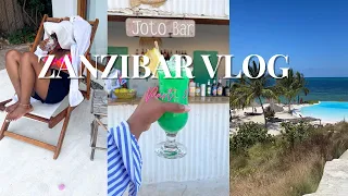 ZANZIBAR, TANZANIA SOLO TRAVEL VLOG 🇹🇿| Stone Town, Swimming with turtles in Nungwi & Sunset 🌅
