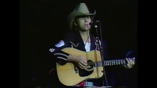 Walking after midnight - Dwight Yoakam - live 1986