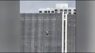 Man CLIMBS Up Drawbridge in Brickell Avenue, Then Flees Scene on Foot