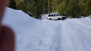 FJ62 in the snow. warn to the rescue.