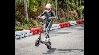 Take this opportunity to be first to experience the KuKirin G4!🛴
