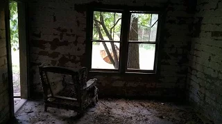 Abandoned  farm house in rural East Tennessee, Pentagram on wall. CREEPY