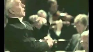 Mozart  "Requiem" (Rex Tremendae) , Wiener Philharmoniker,Karajan.