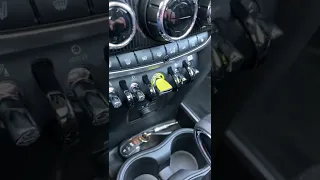 Check out some of the unique and cool features inside the 2022 Mini Countryman PHEV!