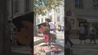 Guitar live in the Street....