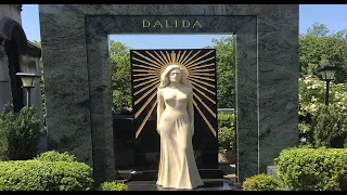 Tombe de DALIDA, comme jamais vue, ses détails, ses erreurs, ses secrets…