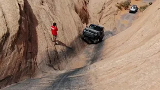 Raw Footage of the 2021 Ford bronco 2dr and 4dr on Hells Gate in Moab Utah