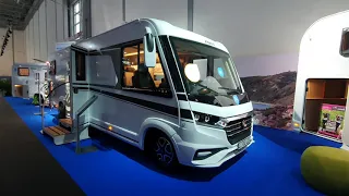 RV with six figure price tag. Knaus Live i900LEG Very quick tour.