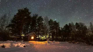 Избушка в ночном лесу Таймлапс со звездным небом Timelapse Stars Таймлапс с движением звездного неба