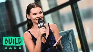 Eline Powell Looked To Her Childhood To Learn How To Be A Mermaid