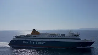 Blue star Paros  άφιξη και μανούβρα στο λιμάνι της Τήνου drone video