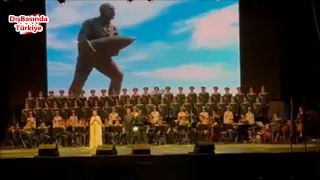 Haluk Levent Rus Kızılordu Korosu ile Çanakkale Türküsü, Haluk Levent Kızılordu Korosu konser verdi