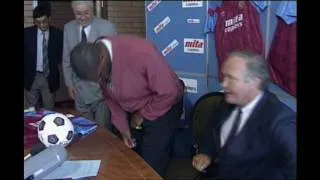 Dalian Atkinson Signs for Aston VIlla